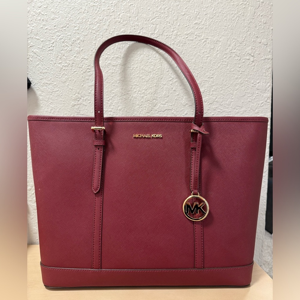 Michael Kors Jet Set Travel Large Saffiano Leather Tote Bag